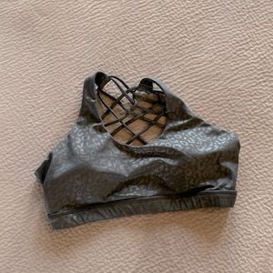 VEUC CVG Black Leopard Sports Bra Size Large